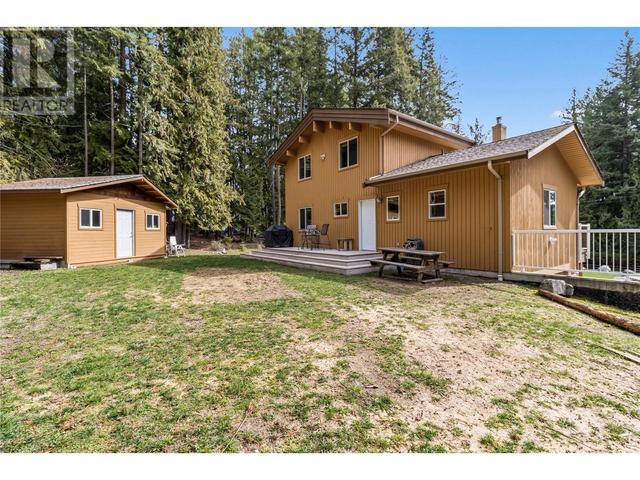 7889 Gardiner Road, House detached with 4 bedrooms, 3 bathrooms and 6 parking in Columbia Shuswap F BC | Image 34