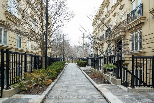 th17 - 68 Carr St, Townhouse with 2 bedrooms, 2 bathrooms and 1 parking in Toronto ON | Image 35