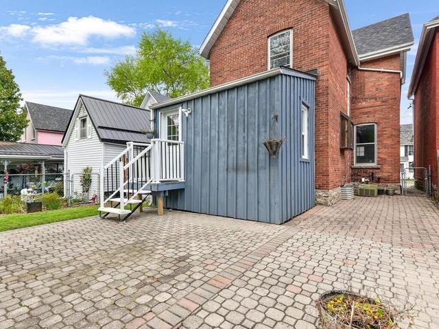 147 Pearl St W, House detached with 3 bedrooms, 3 bathrooms and 2 parking in Brockville ON | Image 28