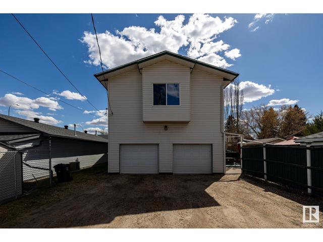 4805 52 Ave, House detached with 4 bedrooms, 3 bathrooms and null parking in Stony Plain AB | Image 63