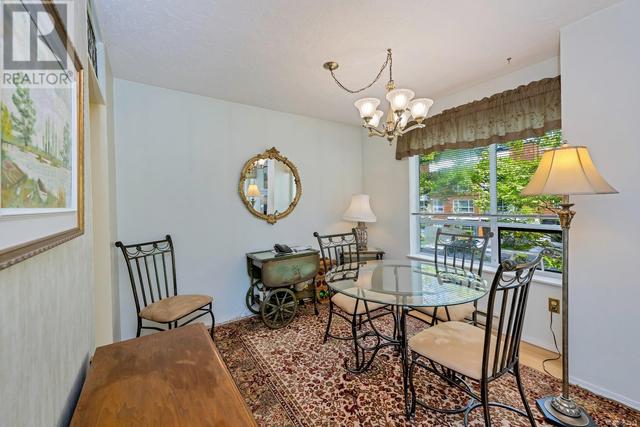 301 - 1500 Elford St, Condo with 2 bedrooms, 2 bathrooms and 1 parking in Victoria BC | Image 10