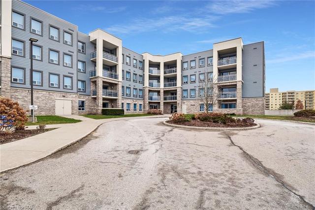 406 - 340 Sugarcreek Trail, House attached with 2 bedrooms, 2 bathrooms and 1 parking in London ON | Image 12