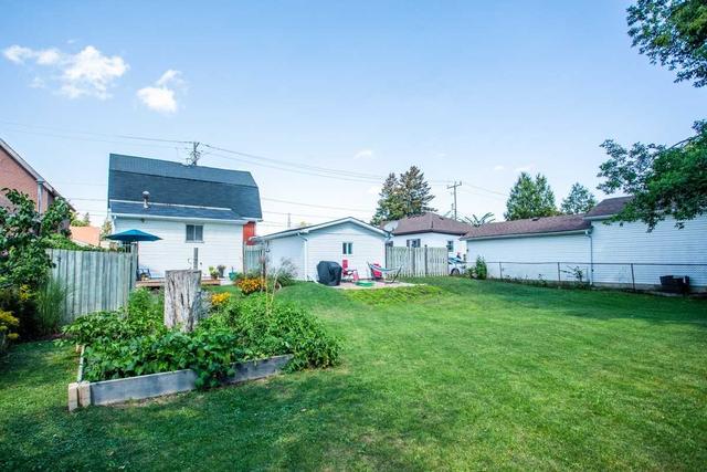 9 Elgin St, House detached with 3 bedrooms, 2 bathrooms and 6 parking in Brantford ON | Image 22
