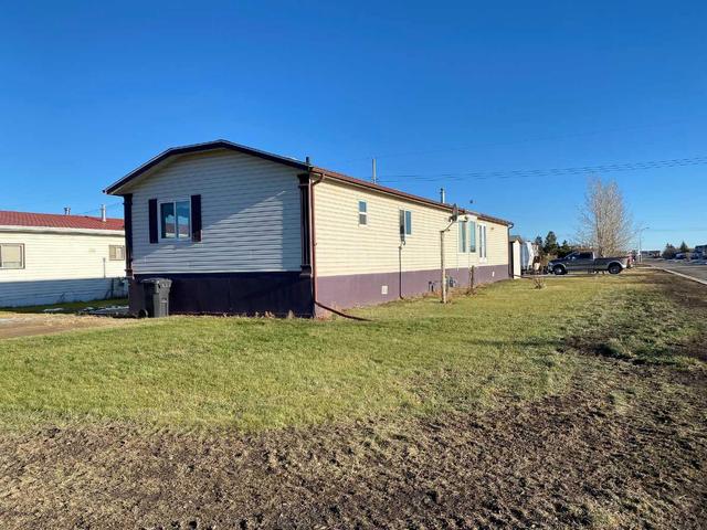 4603 48 St, House detached with 3 bedrooms, 2 bathrooms and 2 parking in Rycroft AB | Image 34