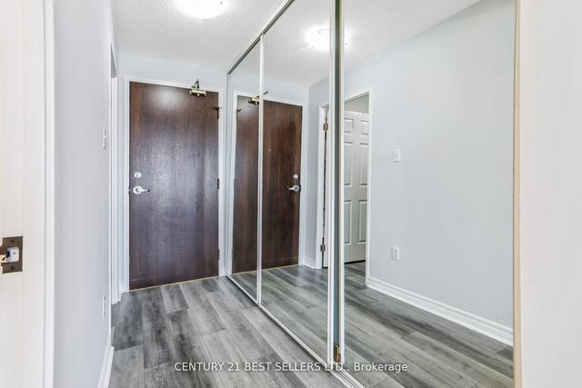 908 - 101 Subway Cres, Condo with 1 bedrooms, 1 bathrooms and 1 parking in Toronto ON | Image 10