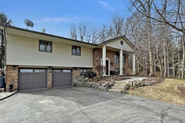 1096 Safari Rd, House detached with 3 bedrooms, 2 bathrooms and 6 parking in Hamilton ON | Image 12