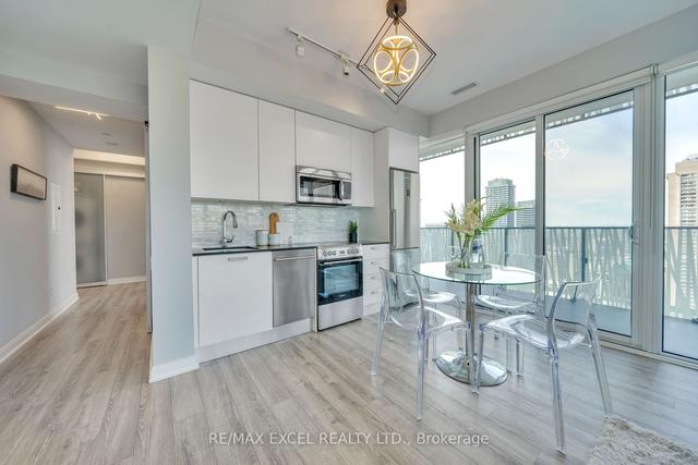3706 - 42 Charles St E, Condo with 2 bedrooms, 1 bathrooms and 0 parking in Toronto ON | Image 28