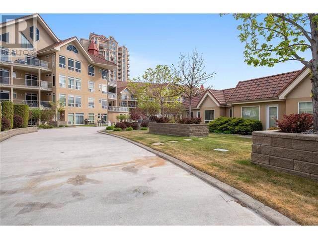 349 - 1088 Sunset Dr, Condo with 2 bedrooms, 2 bathrooms and 1 parking in Kelowna BC | Image 35