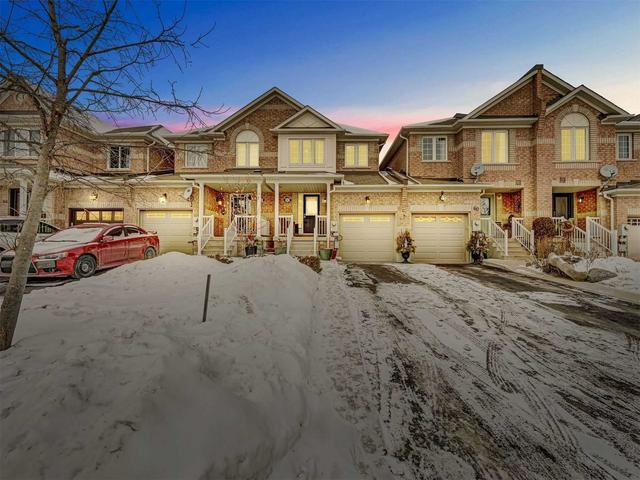 62 Mowat Cres, House attached with 3 bedrooms, 3 bathrooms and 3 parking in Halton Hills ON | Image 1