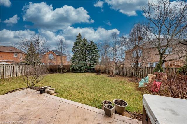11 Fenflower Court, House detached with 4 bedrooms, 2 bathrooms and 6 parking in Brampton ON | Image 41