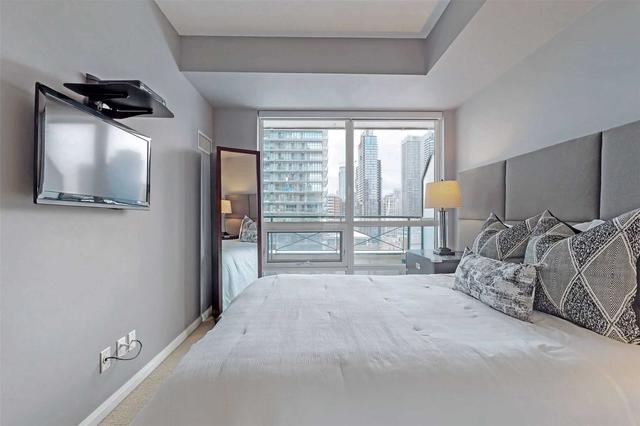 1304 - 35 Hayden St, Condo with 1 bedrooms, 1 bathrooms and 1 parking in Toronto ON | Image 22