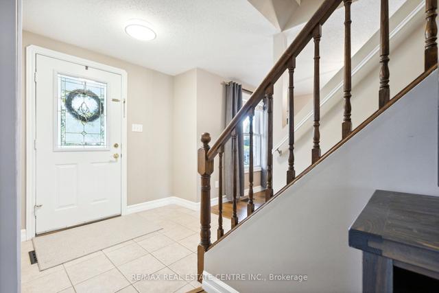 118 Imperial Rd N, House detached with 3 bedrooms, 2 bathrooms and 2 parking in Guelph ON | Image 36