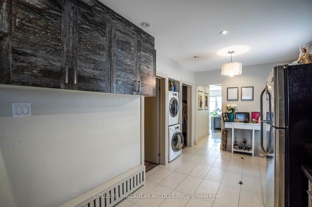 393 Royal York Rd, House detached with 6 bedrooms, 6 bathrooms and 3 parking in Toronto ON | Image 11