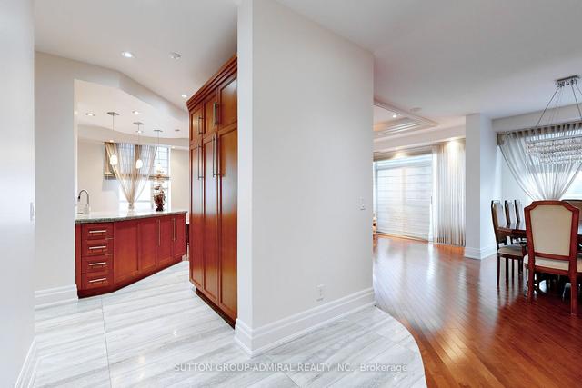 ph3 - 60 Disera Dr, Condo with 3 bedrooms, 3 bathrooms and 2 parking in Vaughan ON | Image 36