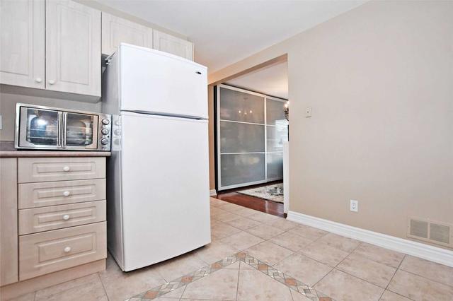 3RD-FLR - 555 Royal York Rd, House other with 2 bedrooms, 1 bathrooms and 1 parking in Toronto ON | Image 15