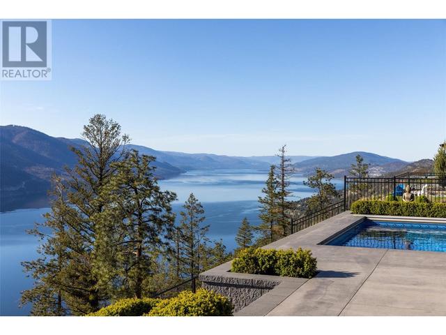 100 Red Sky Pl, House detached with 4 bedrooms, 4 bathrooms and 6 parking in Kelowna BC | Image 4