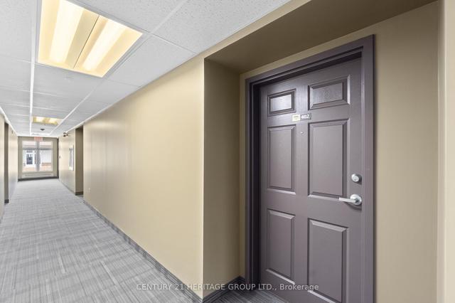 402 - 45 Kingsbury Sq, Condo with 2 bedrooms, 1 bathrooms and 1 parking in Guelph ON | Image 14