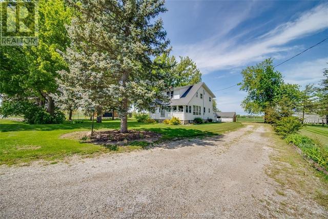 289 Rd 11, House detached with 5 bedrooms, 1 bathrooms and null parking in Kingsville ON | Image 44