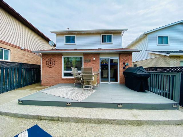 2563 Whittaker Dr, House detached with 3 bedrooms, 3 bathrooms and 3 parking in Burlington ON | Image 29