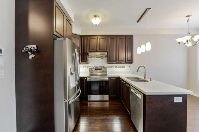 14 Via Toscana, House attached with 3 bedrooms, 4 bathrooms and 3 parking in Vaughan ON | Image 3