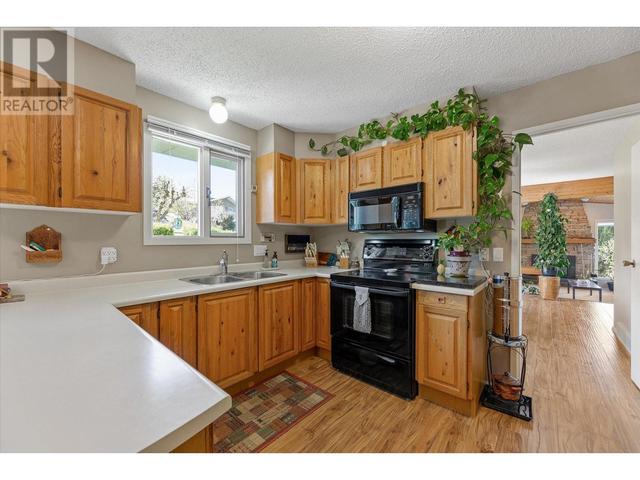 2189 Michelle Cres, House detached with 3 bedrooms, 2 bathrooms and 10 parking in Tsinstikeptum 10 BC | Image 13