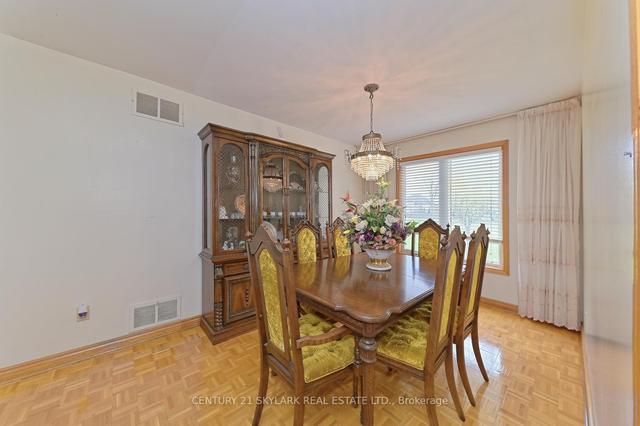 9 Princess Andrea Ct, House detached with 5 bedrooms, 4 bathrooms and 15 parking in Brampton ON | Image 16