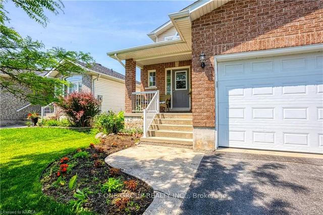 385 Morningside Dr, House detached with 3 bedrooms, 3 bathrooms and 6 parking in Kingston ON | Image 12