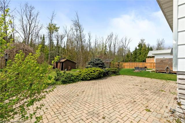64 Ottawa Ave, House detached with 5 bedrooms, 2 bathrooms and 5 parking in Saugeen Shores ON | Image 7