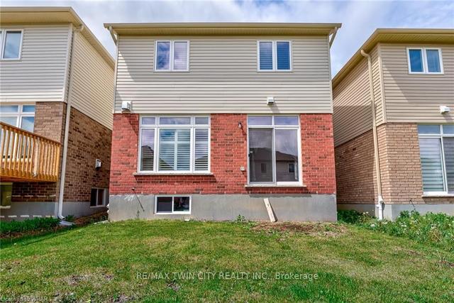 166 Rivertrail Ave S, House detached with 4 bedrooms, 2 bathrooms and 3.5 parking in Kitchener ON | Image 16