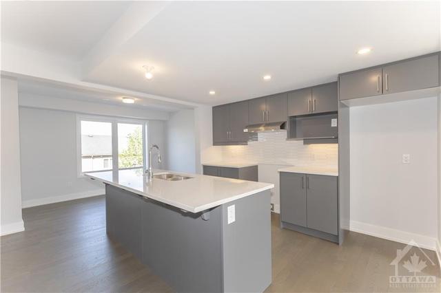 748 Kinstead Private, Townhouse with 3 bedrooms, 3 bathrooms and 2 parking in Ottawa ON | Image 15