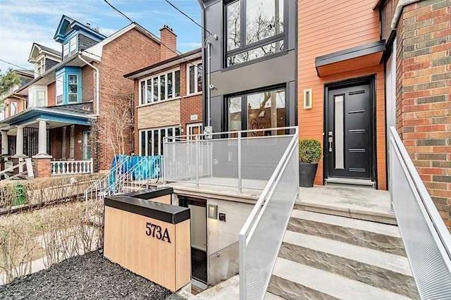 573A Palmerston Ave, House semidetached with 3 bedrooms, 4 bathrooms and 1 parking in Toronto ON | Image 1