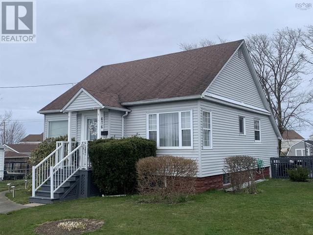676 George St, House detached with 2 bedrooms, 2 bathrooms and null parking in Cape Breton NS | Image 32