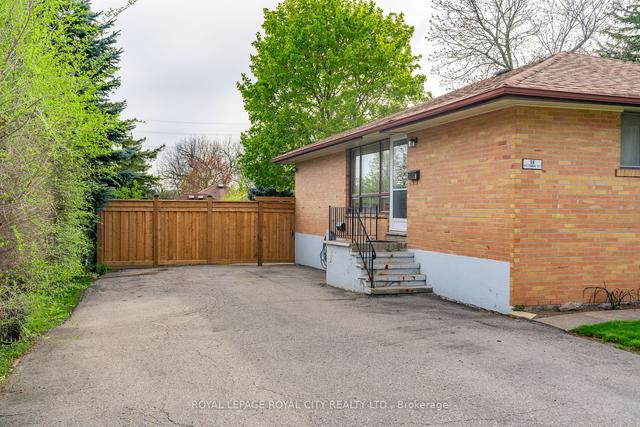 26 Victoria St, House detached with 2 bedrooms, 2 bathrooms and 4 parking in Halton Hills ON | Image 12