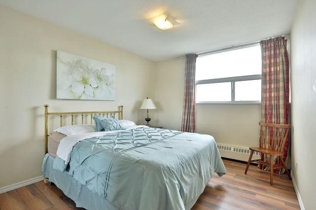 710 - 15 Nicklaus Dr, Condo with 2 bedrooms, 1 bathrooms and 1 parking in Hamilton ON | Image 13