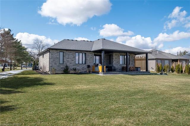 790 Mount Pleasant Rd, House detached with 4 bedrooms, 3 bathrooms and 11 parking in Brant ON | Image 28