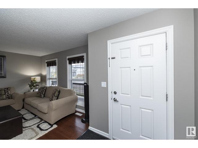 1880 32 St Nw, House detached with 3 bedrooms, 2 bathrooms and null parking in Edmonton AB | Image 4