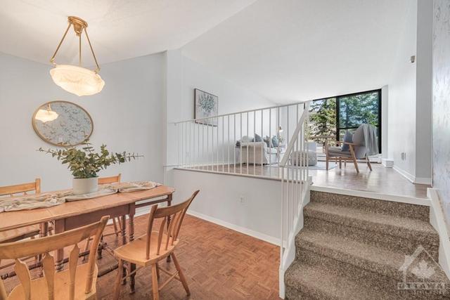 4 - 525 St Laurent Blvd, Townhouse with 3 bedrooms, 2 bathrooms and 1 parking in Ottawa ON | Image 5