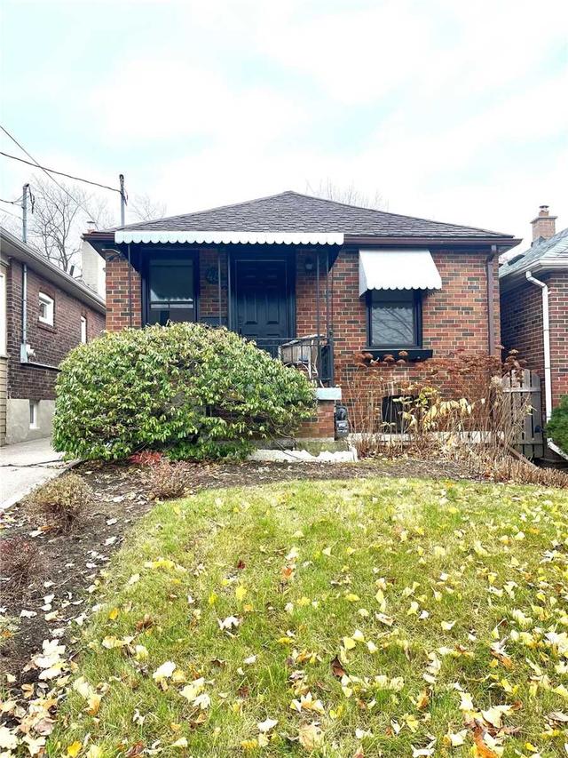 48 Thirteenth St, House detached with 2 bedrooms, 2 bathrooms and 2 parking in Toronto ON | Image 1