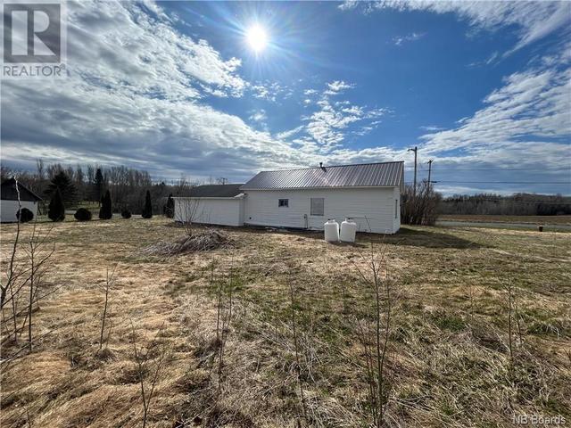 157 Mechanic St, House detached with 2 bedrooms, 1 bathrooms and null parking in Bath NB | Image 2