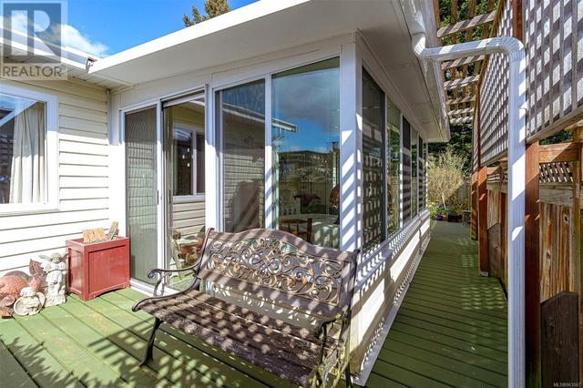 10149 Turnmill Close, House detached with 3 bedrooms, 2 bathrooms and 1 parking in Sidney BC | Image 29