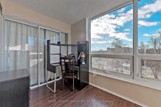 321 - 326 Major Mackenzie Dr E, Condo with 2 bedrooms, 2 bathrooms and 1 parking in Richmond Hill ON | Image 9