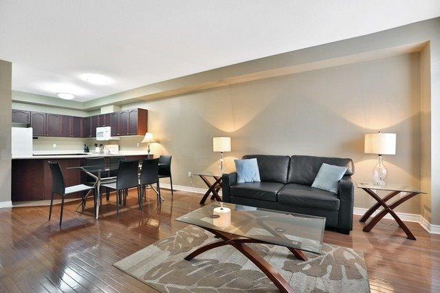 70 - 1169 Dorval Dr, Townhouse with 3 bedrooms, 3 bathrooms and 1 parking in Oakville ON | Image 3