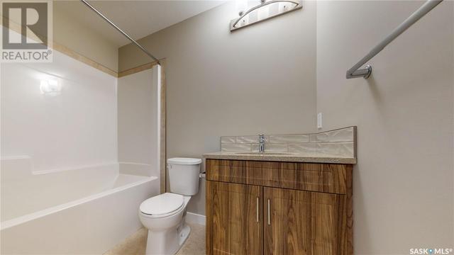 218 Schmeiser Bend, House semidetached with 3 bedrooms, 3 bathrooms and null parking in Saskatoon SK | Image 29