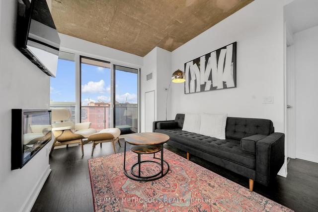 737 - 1030 King St W, Condo with 2 bedrooms, 2 bathrooms and 0 parking in Toronto ON | Image 4