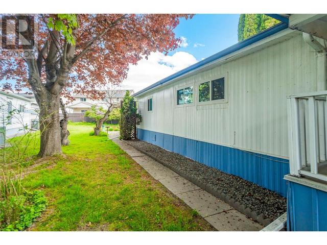98 - 3535 Casorso Rd, House other with 2 bedrooms, 1 bathrooms and 2 parking in Kelowna BC | Image 21