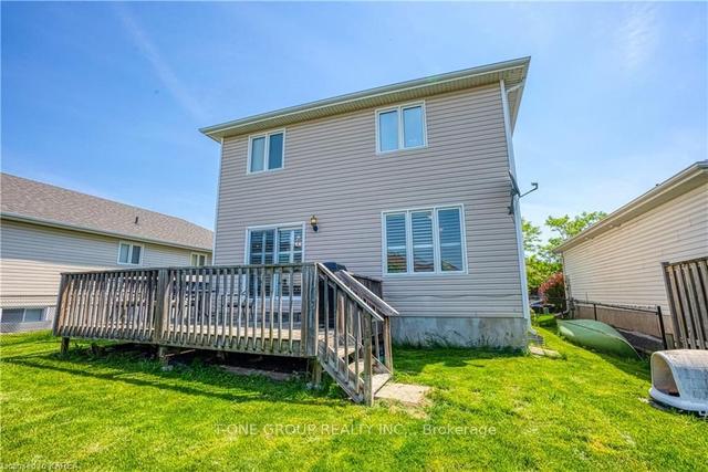 385 Morningside Dr, House detached with 3 bedrooms, 3 bathrooms and 6 parking in Kingston ON | Image 24