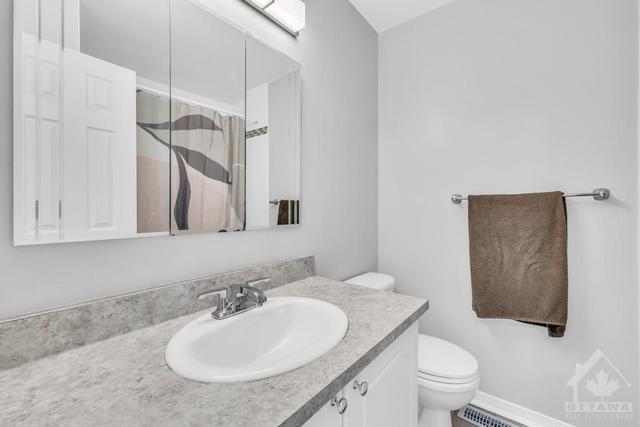 27 - 10 Hintonburg Pl, Townhouse with 2 bedrooms, 2 bathrooms and 2 parking in Ottawa ON | Image 22