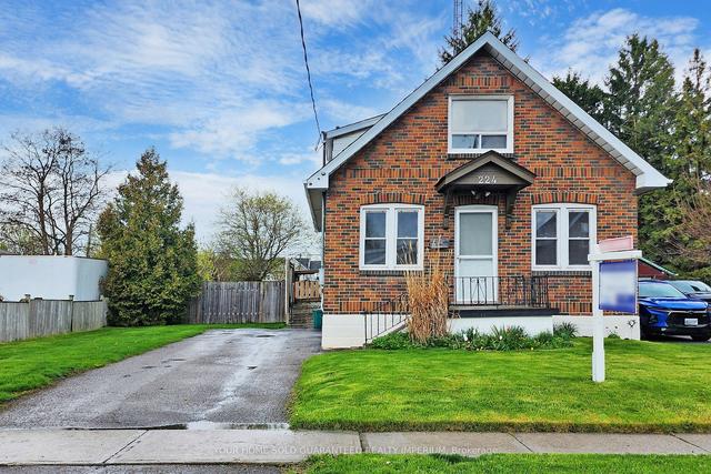 224 Beatty Ave, House detached with 4 bedrooms, 1 bathrooms and 2 parking in Oshawa ON | Image 1