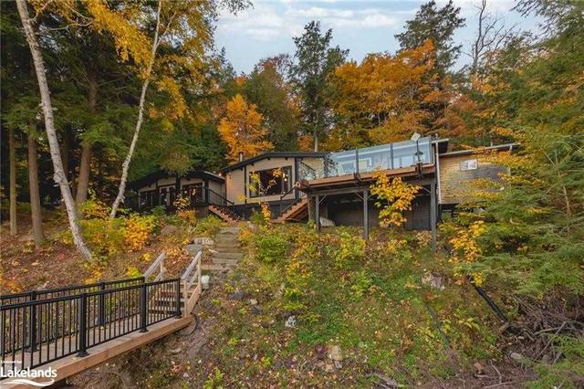 1103 Sugar Bush Rd, House detached with 4 bedrooms, 2 bathrooms and 6 parking in Lake of Bays ON | Image 12
