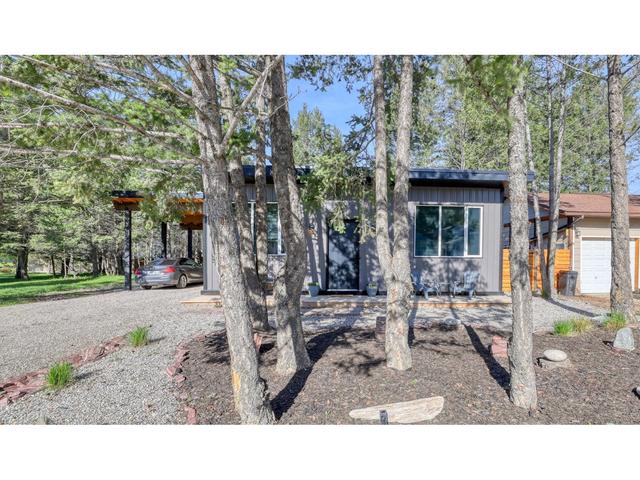 7501 Rivercrest Rd, House detached with 2 bedrooms, 1 bathrooms and 4 parking in Radium Hot Springs BC | Image 28